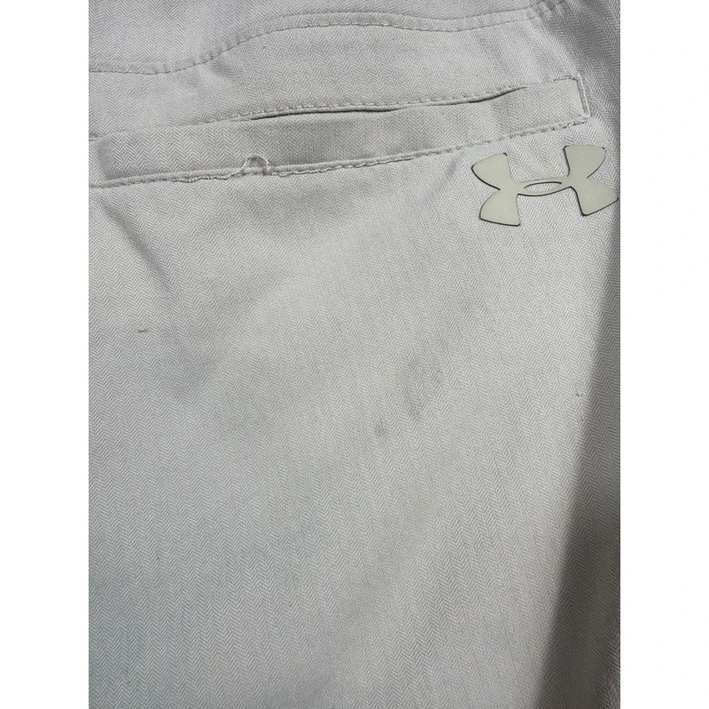 Under Armour Mens 34 Khaki Tan Herringbone HeatGear Golf Shorts Flat Front UA